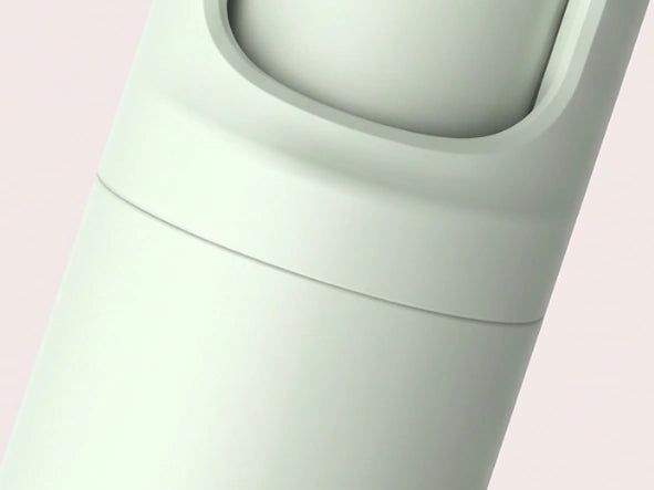 Close view of the curved PAWOZA Clean handle