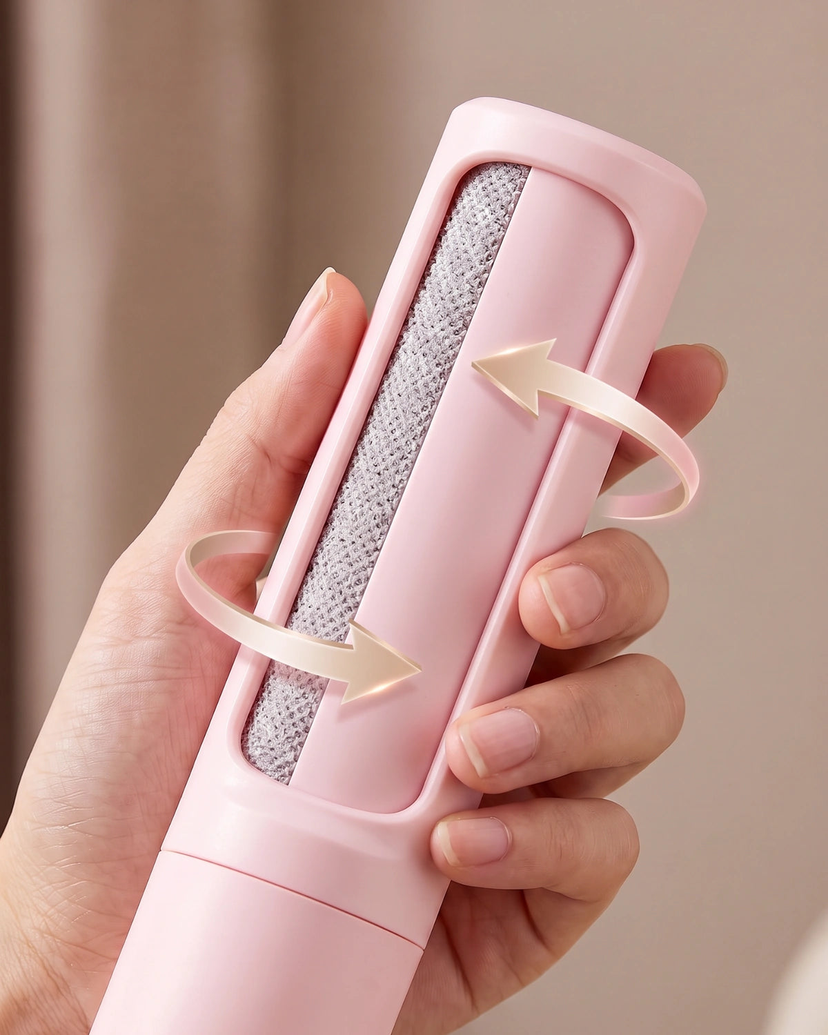 Pink PAWOZA Clean in hand with the inner roller rotating